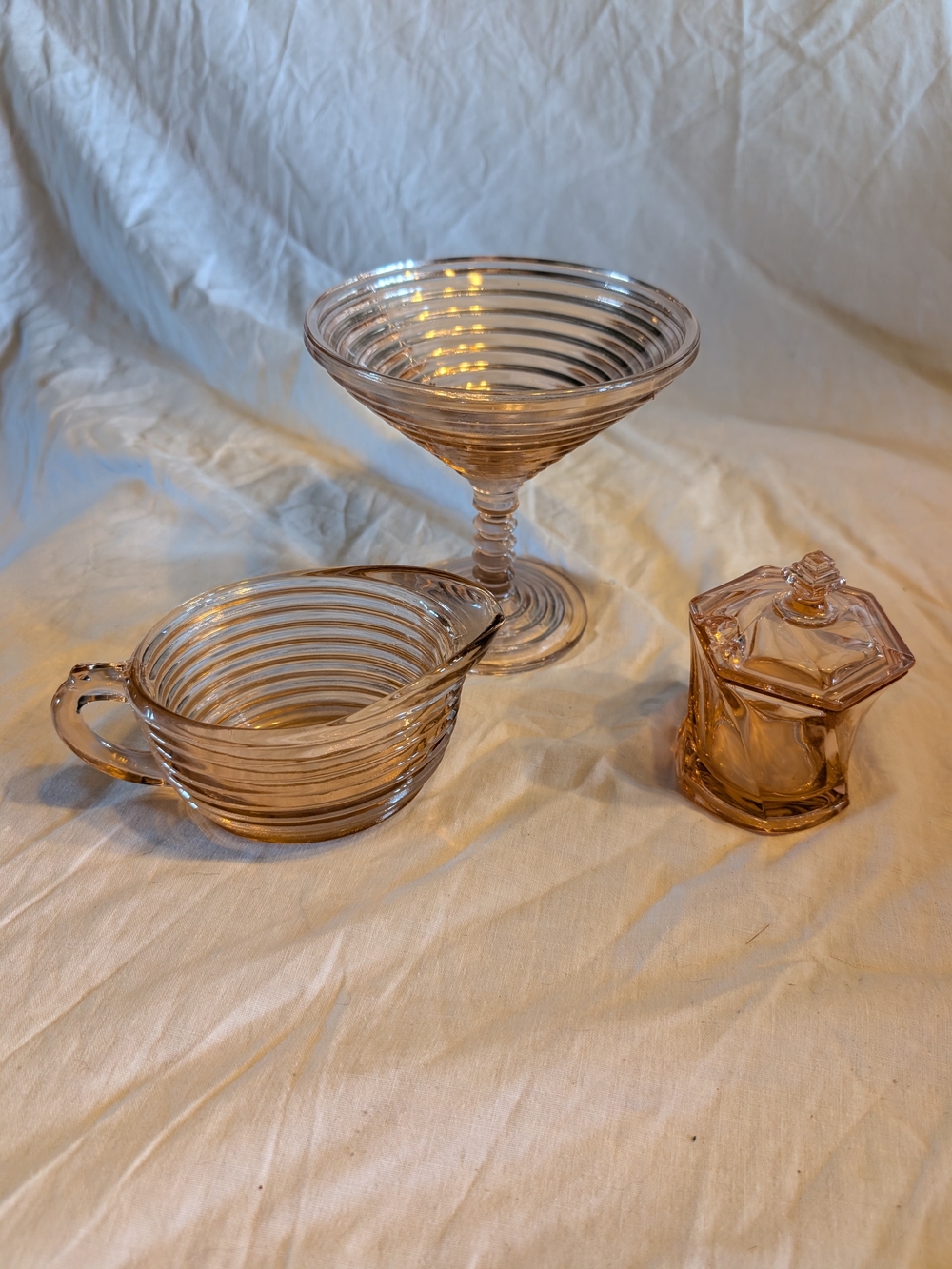 2/40$ Vintage Pink Glass 3-Piece Serveware Set